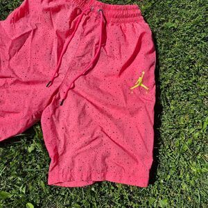 Jordan Jumpman Men's Paint Splatter Graffiti Cement Poolside Shorts - Medium